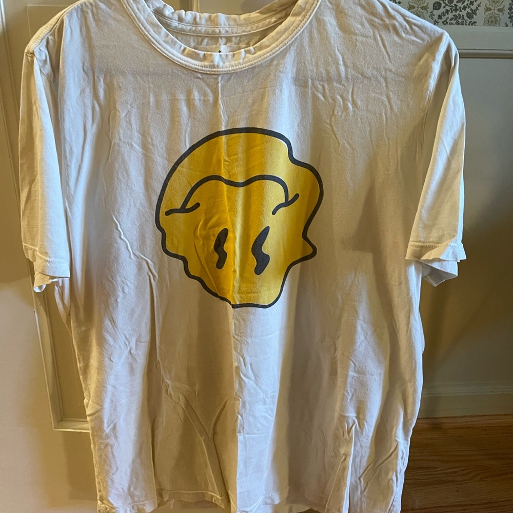 imogene + willie White Tee with Yellow Smiley Graphic